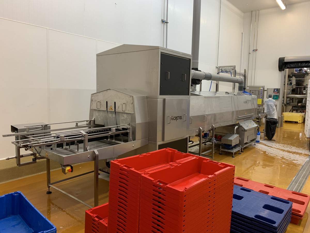 Cretel Kistenwaschanlage Fischindustrie